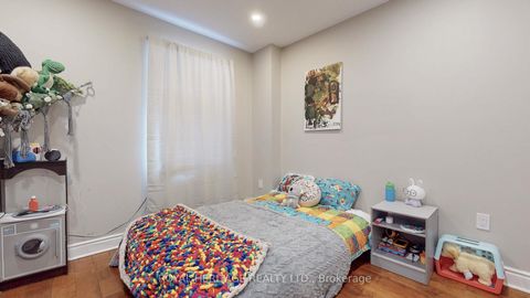 Photo 18 at 100 Cromwell Avenue, Vanier, Oshawa