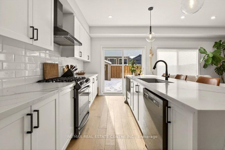 Photo 18 at 74 Bobolink Road, Bruleville, Hamilton