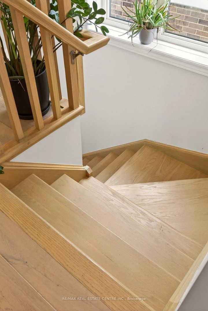 Photo 29 at 74 Bobolink Road, Bruleville, Hamilton