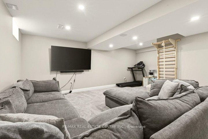 Photo 33 at 74 Bobolink Road, Bruleville, Hamilton