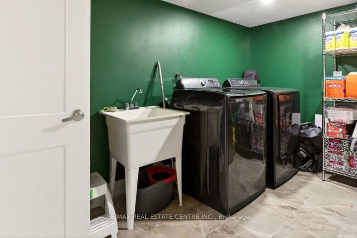 Photo 37 at 74 Bobolink Road, Bruleville, Hamilton