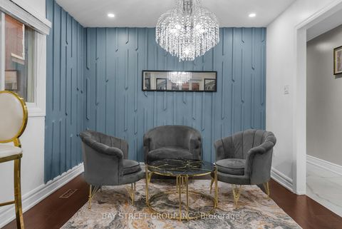 Photo 21 at 34 Lamp Crescent, West Woodbridge, Vaughan