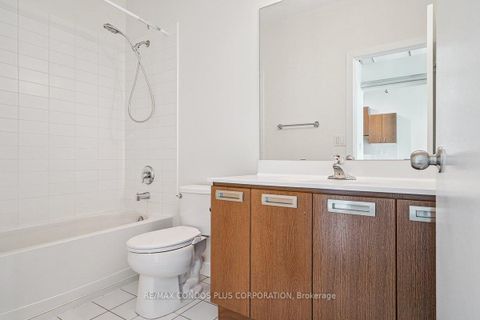 Photo 5 at 403 - 2 Fieldway Road, City Centre West, Toronto