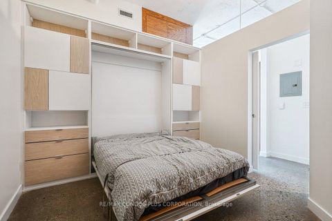 Photo 6 at 403 - 2 Fieldway Road, City Centre West, Toronto