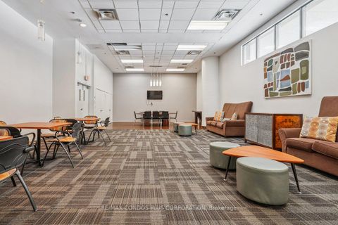 Photo 10 at 403 - 2 Fieldway Road, City Centre West, Toronto