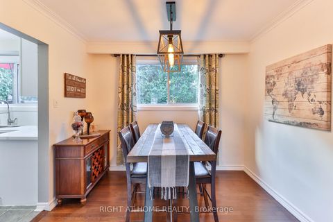 Photo 6 at 819 Srigley Street, College Manor, Newmarket