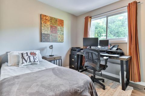 Photo 16 at 819 Srigley Street, College Manor, Newmarket