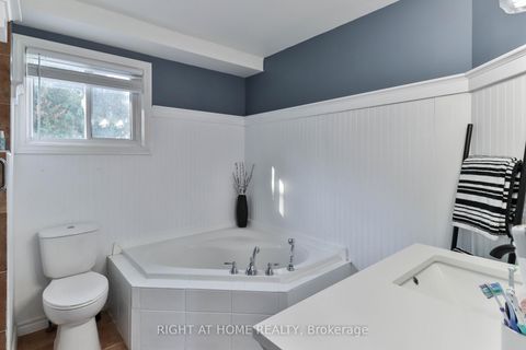 Photo 18 at 819 Srigley Street, College Manor, Newmarket