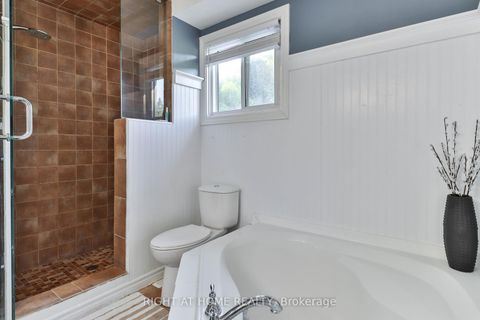 Photo 19 at 819 Srigley Street, College Manor, Newmarket