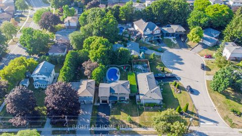 Photo 34 at 819 Srigley Street, College Manor, Newmarket