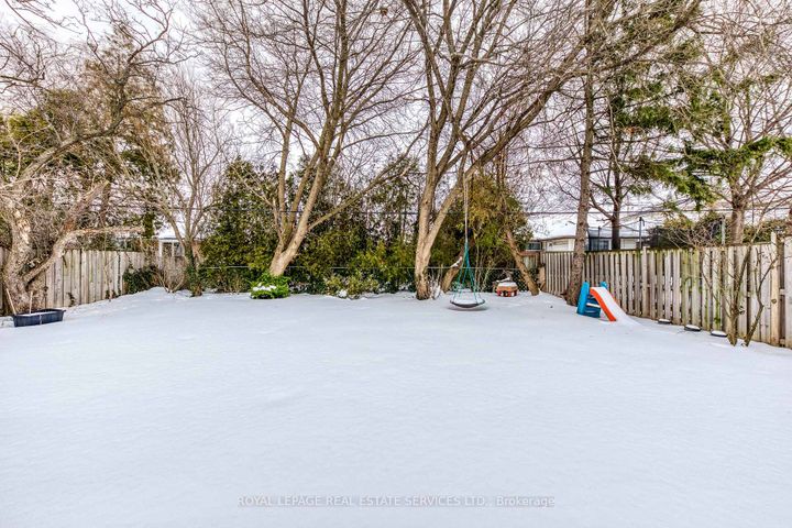 Photo 26 at 186 Fernwood Crescent, Hampton Heights, Hamilton