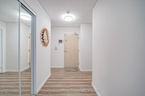 Photo 4 at 622 - 3 Greystone Walk Drive, Kennedy Park, Toronto