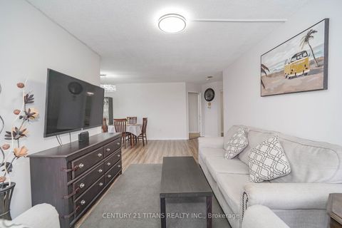 Photo 8 at 622 - 3 Greystone Walk Drive, Kennedy Park, Toronto