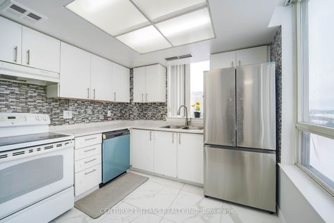 Photo 15 at 622 - 3 Greystone Walk Drive, Kennedy Park, Toronto