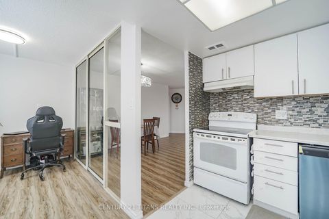 Photo 16 at 622 - 3 Greystone Walk Drive, Kennedy Park, Toronto