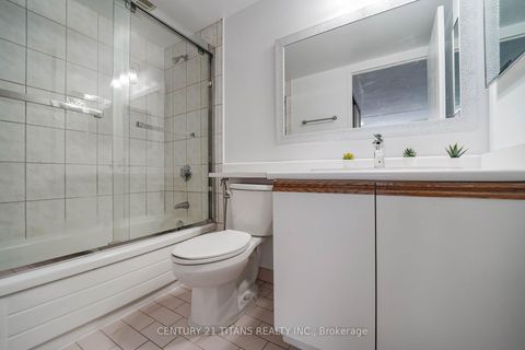 Photo 26 at 622 - 3 Greystone Walk Drive, Kennedy Park, Toronto