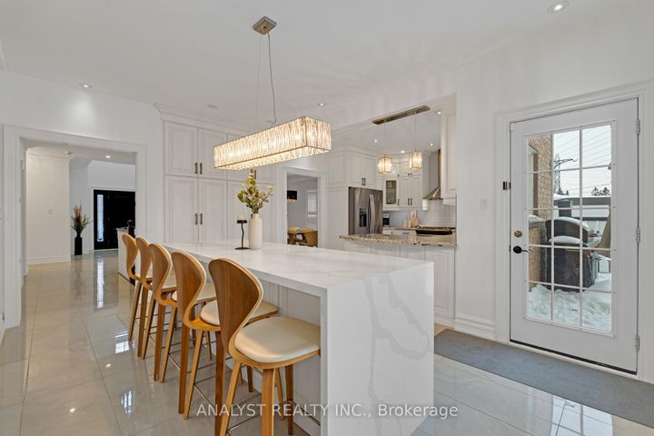 Photo 10 at 43 Carstad Crescent, Islington Woods, Vaughan