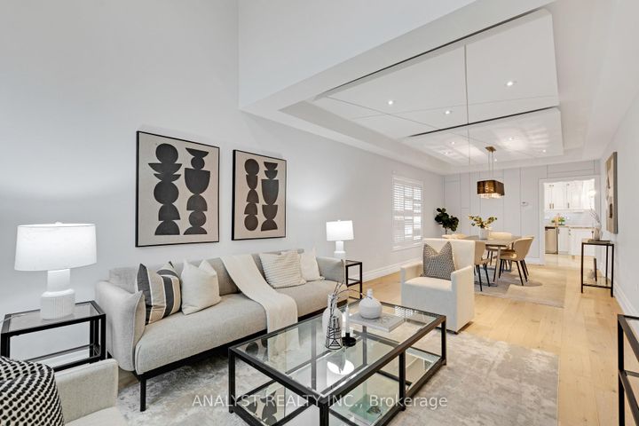 Photo 16 at 43 Carstad Crescent, Islington Woods, Vaughan