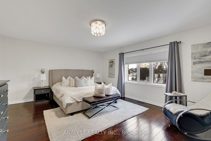 Photo 23 at 43 Carstad Crescent, Islington Woods, Vaughan