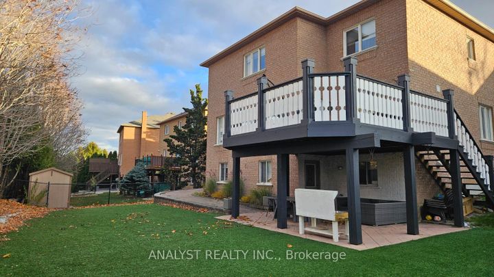 Photo 39 at 43 Carstad Crescent, Islington Woods, Vaughan