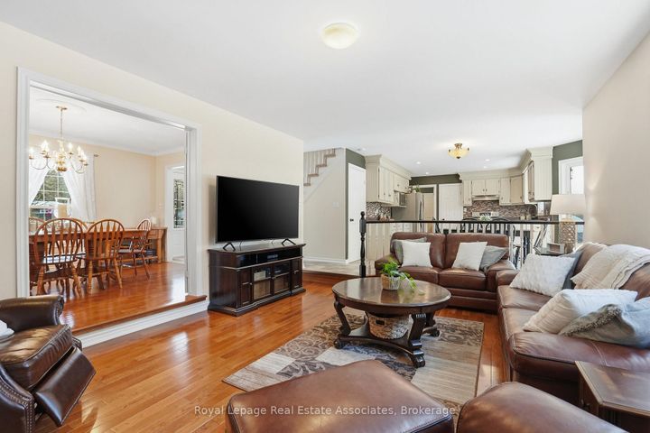 Photo 11 at 1 Meander Close, Carlisle, Hamilton