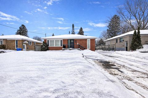 Photo 3 at 13 Patrick Drive, Aurora Highlands, Aurora