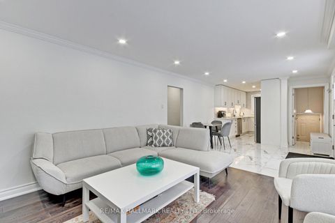 Photo 11 at 13 Patrick Drive, Aurora Highlands, Aurora