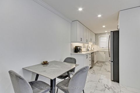 Photo 15 at 13 Patrick Drive, Aurora Highlands, Aurora