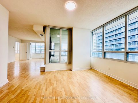 Photo 7 at PH106 - 23 Hollywood Avenue, Willowdale East, Toronto