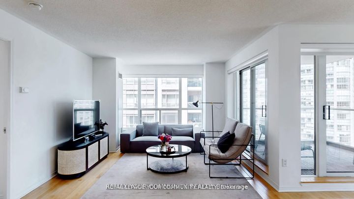 Photo 6 at 1609 - 909 Bay Street, Bay Street Corridor, Toronto