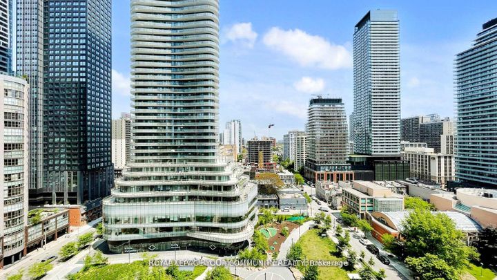 Photo 38 at 1609 - 909 Bay Street, Bay Street Corridor, Toronto