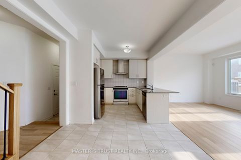 Photo 9 at 208 Harding Park Street, Glenway Estates, Newmarket