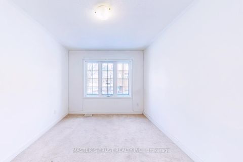 Photo 24 at 208 Harding Park Street, Glenway Estates, Newmarket