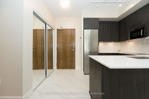 Photo 13 at 532 - 99 Eagle Rock Way N, Rural Vaughan, Vaughan