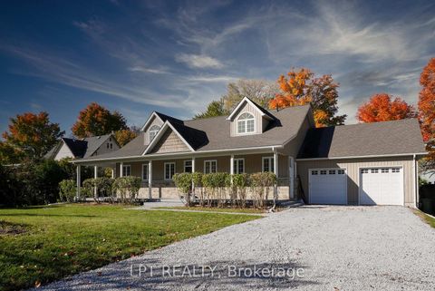 Photo 8 at 22 Blue Heron Drive, Virginia, Georgina