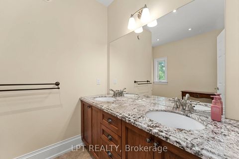 Photo 24 at 22 Blue Heron Drive, Virginia, Georgina