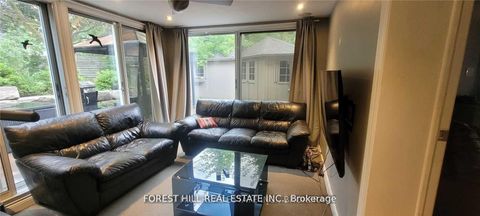 Photo 15 at 9 Vistaview Boulevard, Uplands, Vaughan