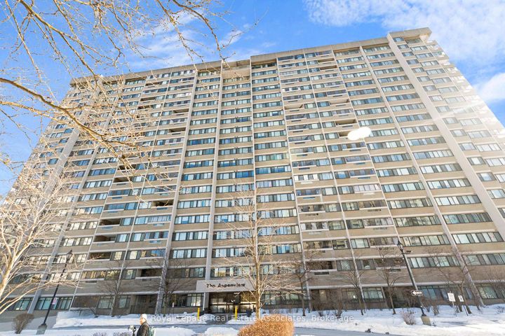 Photo 1 at 912 - 50 Elm Drive E, Mississauga Valleys, Mississauga