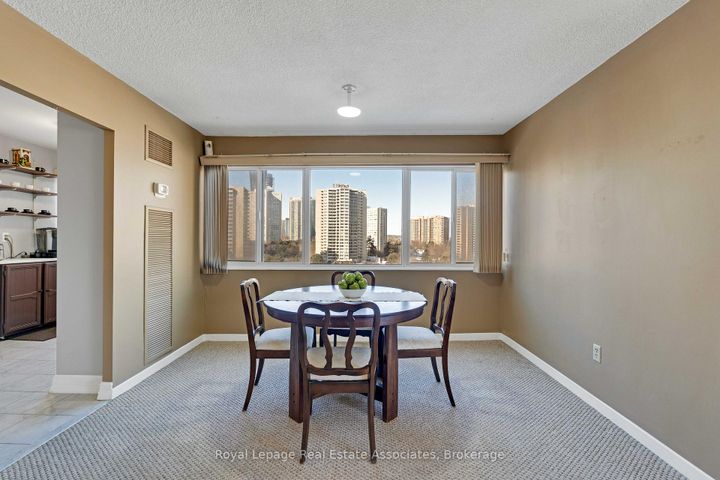 Photo 12 at 912 - 50 Elm Drive E, Mississauga Valleys, Mississauga