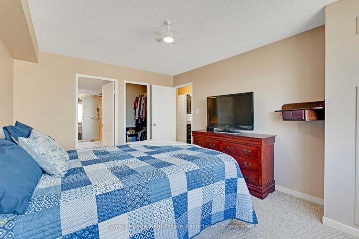 Photo 14 at 912 - 50 Elm Drive E, Mississauga Valleys, Mississauga