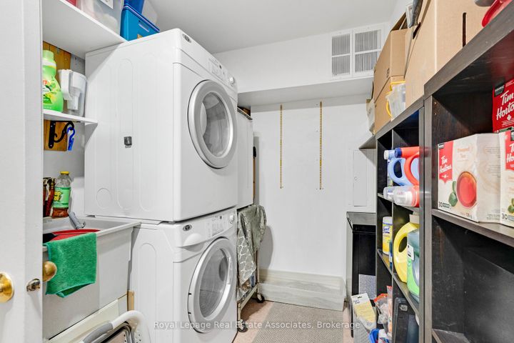 Photo 20 at 912 - 50 Elm Drive E, Mississauga Valleys, Mississauga