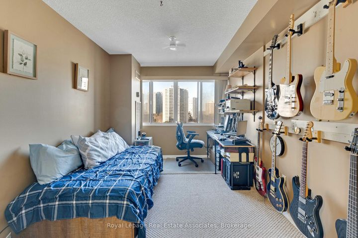 Photo 22 at 912 - 50 Elm Drive E, Mississauga Valleys, Mississauga
