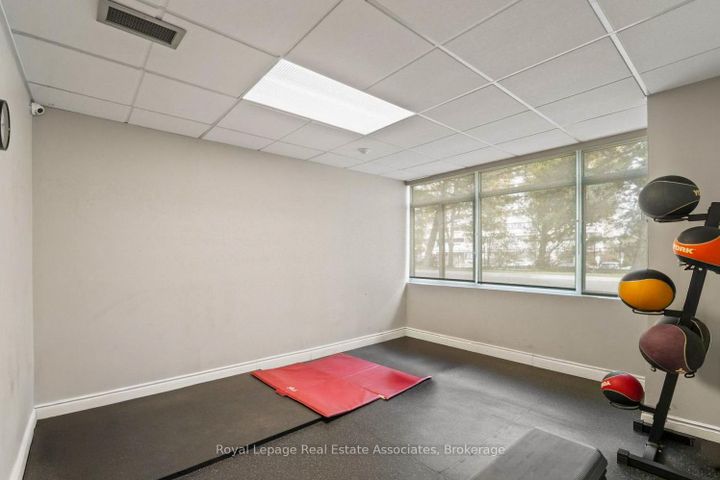 Photo 23 at 912 - 50 Elm Drive E, Mississauga Valleys, Mississauga