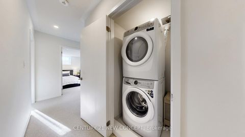 Photo 26 at TH 284 - 140 Honeycrisp Crescent, Vaughan Corporate Centre, Vaughan