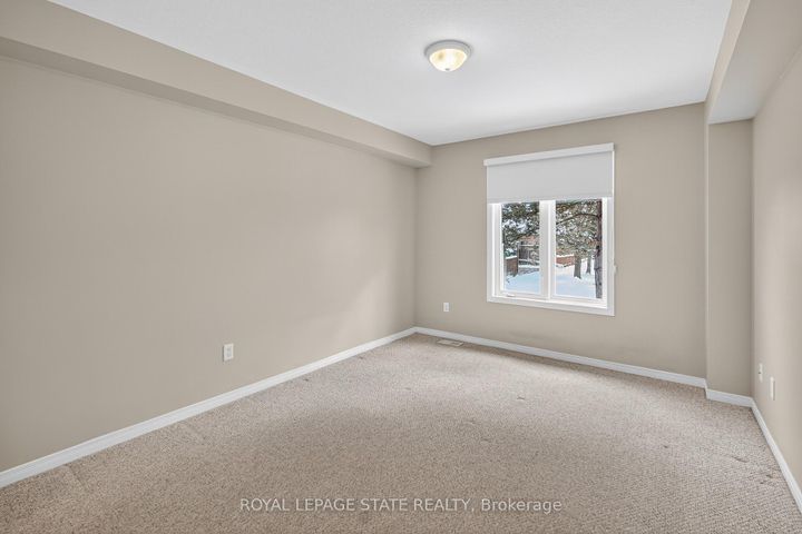 Photo 18 at 9 Manitoulin Trail, Twenty Place, Hamilton