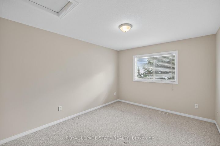 Photo 26 at 9 Manitoulin Trail, Twenty Place, Hamilton