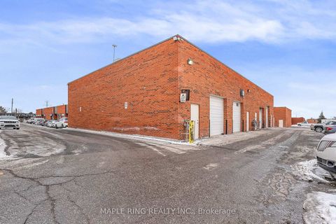 Photo 1 at 31 - 2899 Steeles Avenue W, York University Heights, Toronto