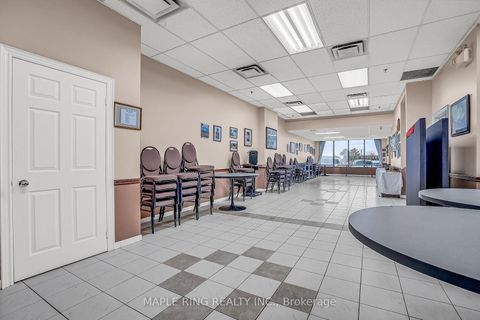 Photo 19 at 31 - 2899 Steeles Avenue W, York University Heights, Toronto