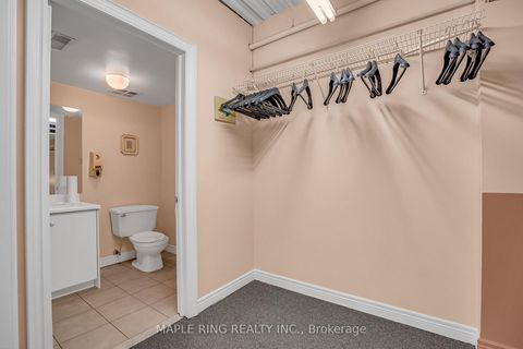 Photo 22 at 31 - 2899 Steeles Avenue W, York University Heights, Toronto