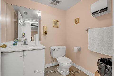 Photo 23 at 31 - 2899 Steeles Avenue W, York University Heights, Toronto